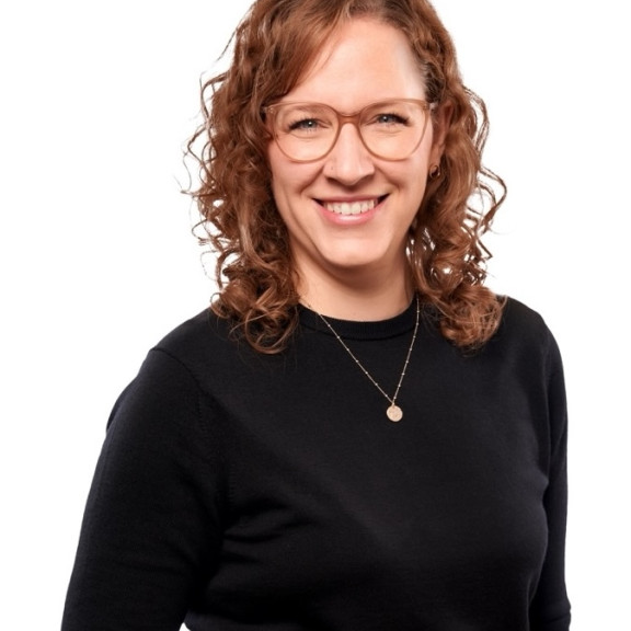 Laura Curau